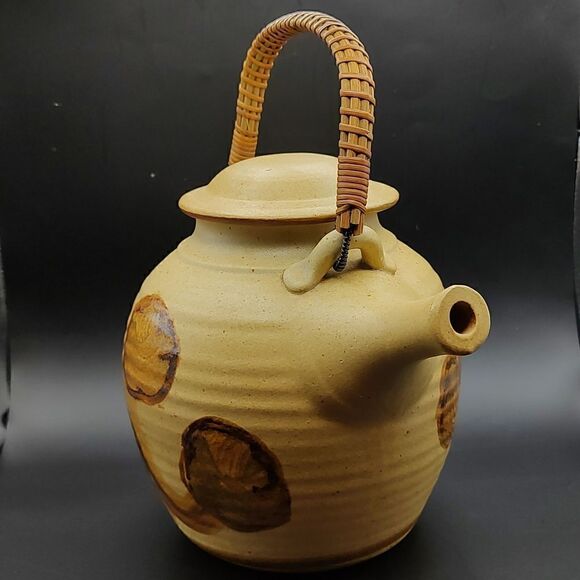Vintage MCM California Art Pottery Teapot with a Woven Wicker Handle - Picture 2 of 9